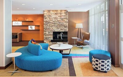 Coworking lounge at Fairfield Inn & Suites By Marriott North Bergen.