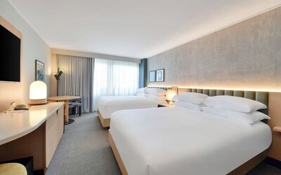 Day use twin room at Kimpton Theta New York - Times Square.