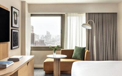 Day use room with natural light at Kimpton Theta New York - Times Square.