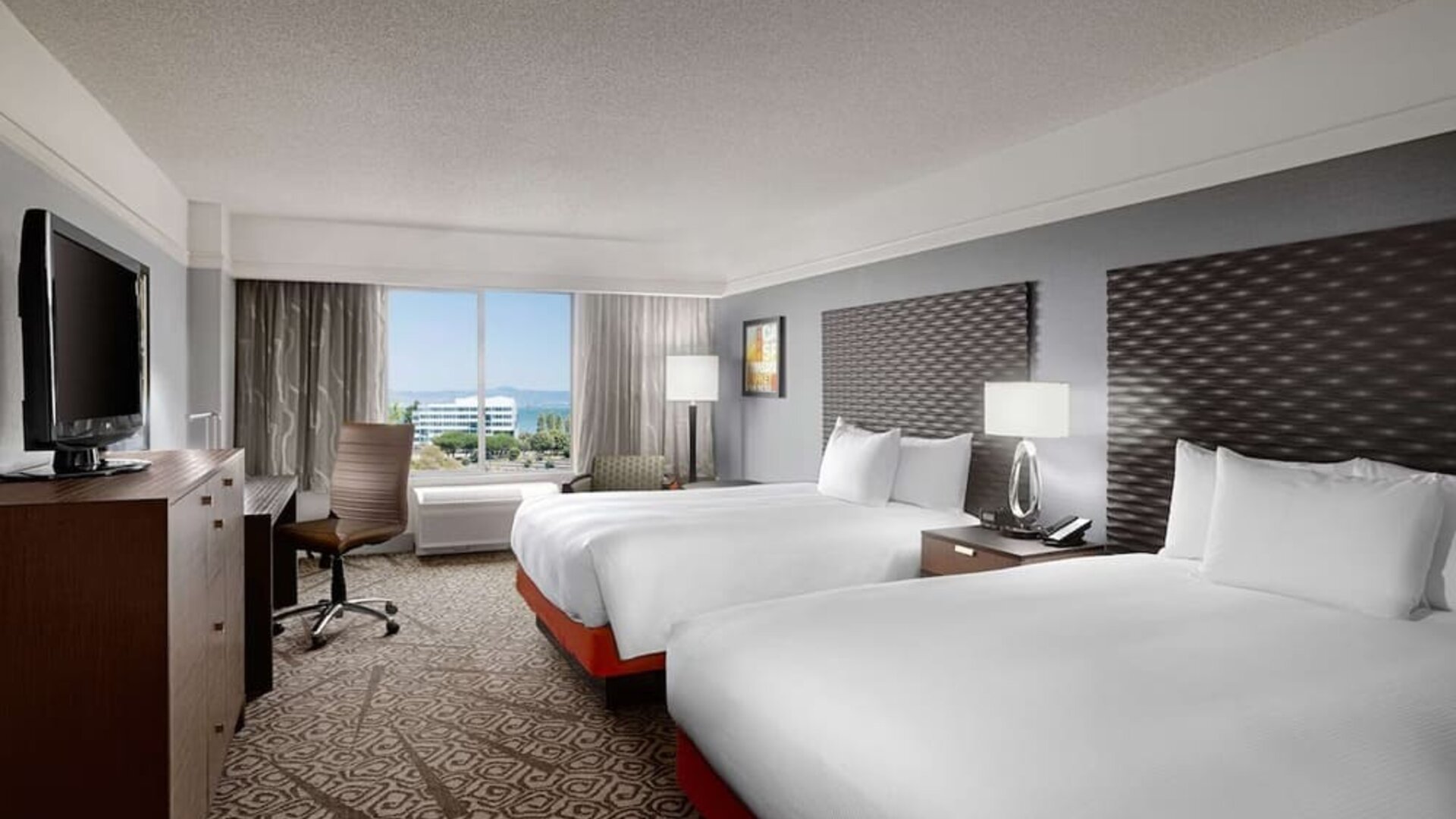 Day use twin room with work desk at DoubleTree By Hilton San Francisco Airport North Bayfront.