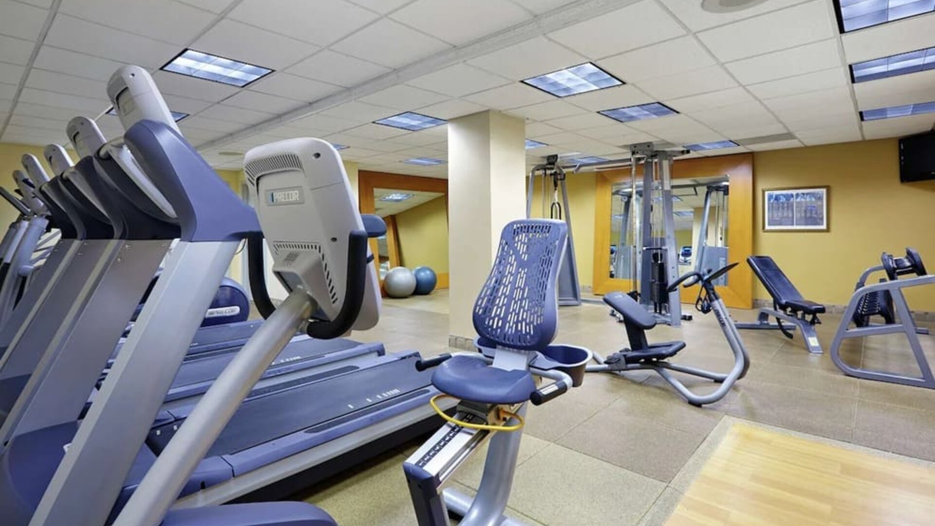 Well equipped fitness center at Hilton Newark Airport.
