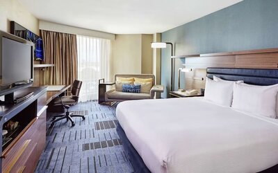 King bed at Hilton Newark Airport.