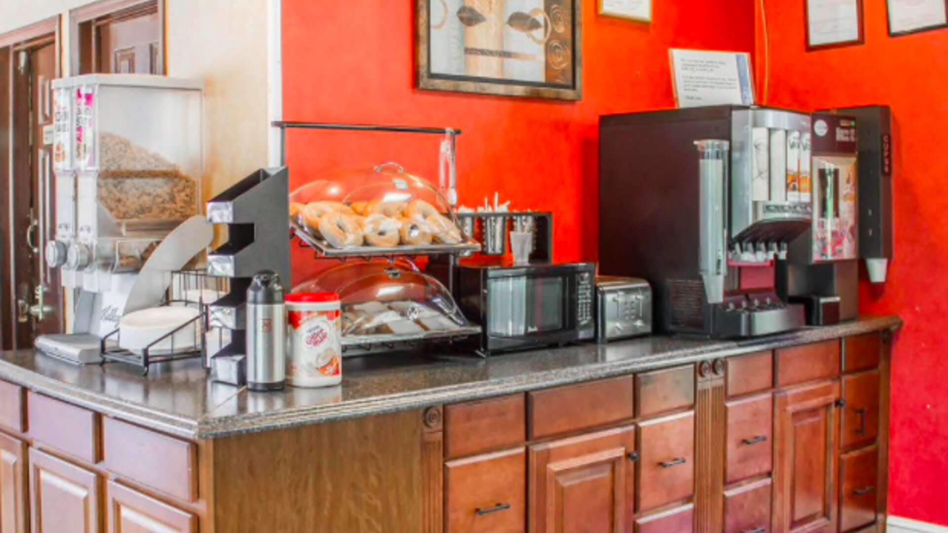 Rodeway Inn Huntington Station