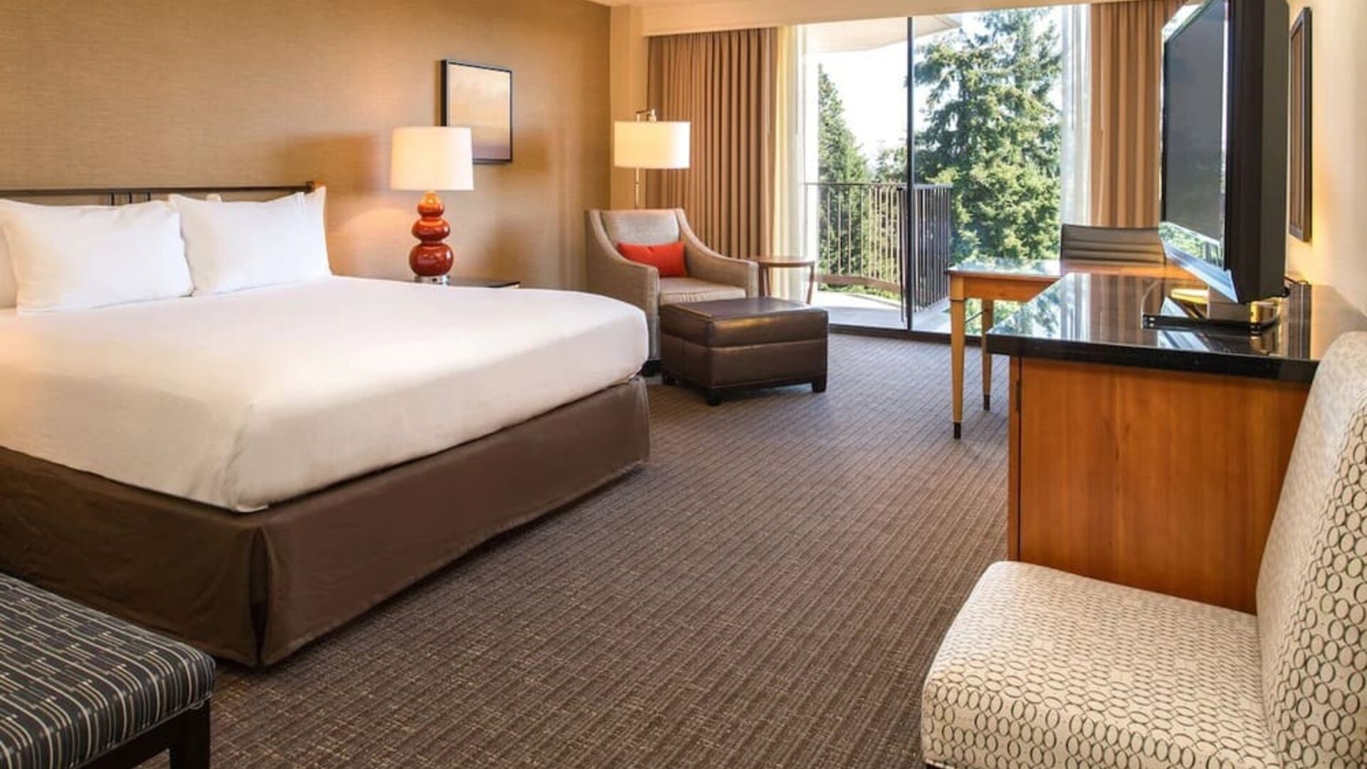 King room with TV at DoubleTree By Hilton Seattle Airport.