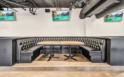 Dining area with comfortable seating at Radisson Hotel Schaumburg.