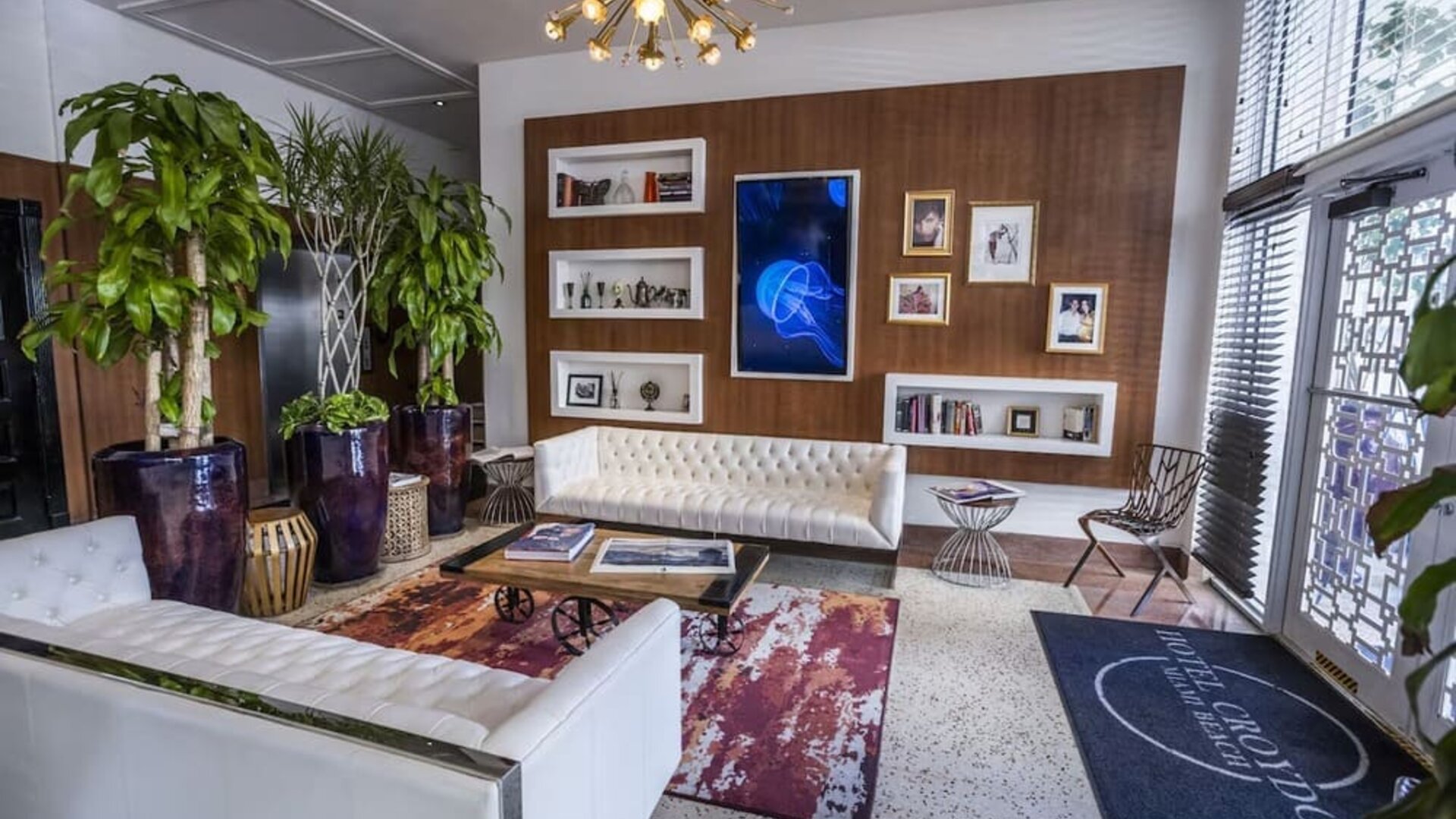 Lobby lounge at Hotel Croydon.