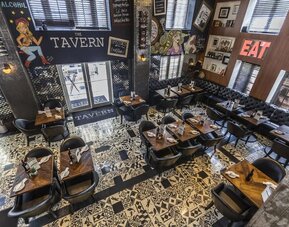 Hotel restaurant at Hotel Croydon.