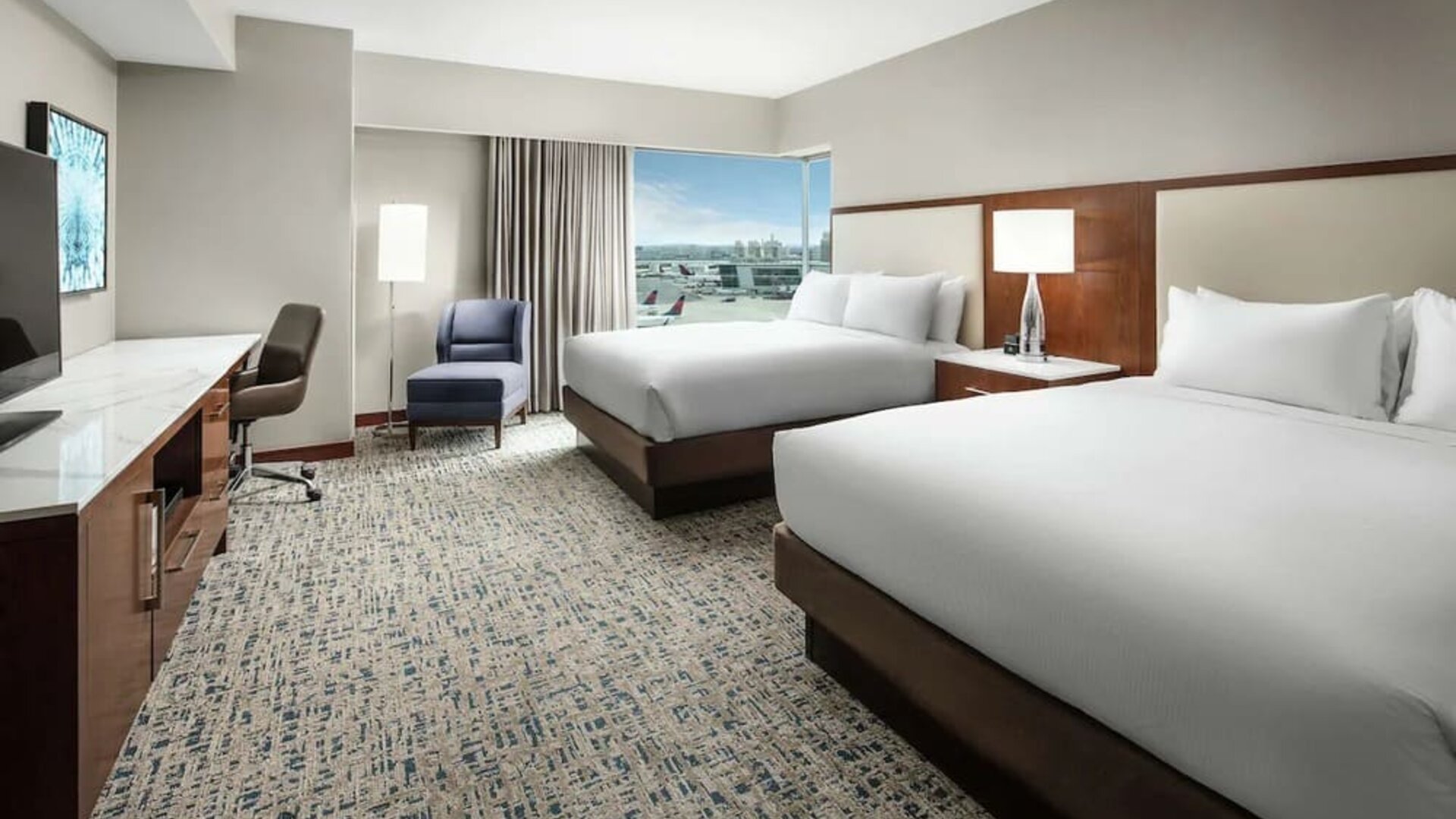 Day use twin room with work desk at Hilton Boston Logan Airport.