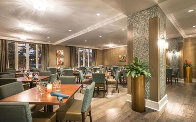 On-site restaurant at Hilton Baton Rouge Capitol Center.