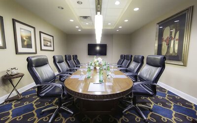 Professional meeting room at Hilton Baton Rouge Capitol Center.