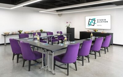 Meeting room at Hotel Studio Allston.
