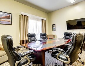 Meeting room at Comfort Inn Pomona Near Fairplex.