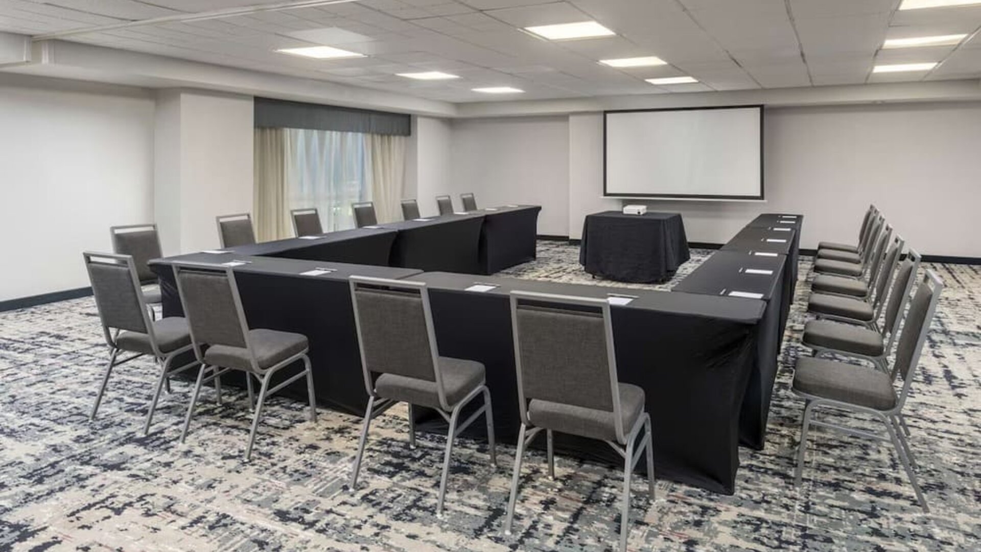Meeting room at Homewood Suites By Hilton Miami Airport-Blue Lagoon.