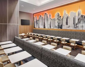Dining area at Hampton Inn Manhattan/Times Square Central.