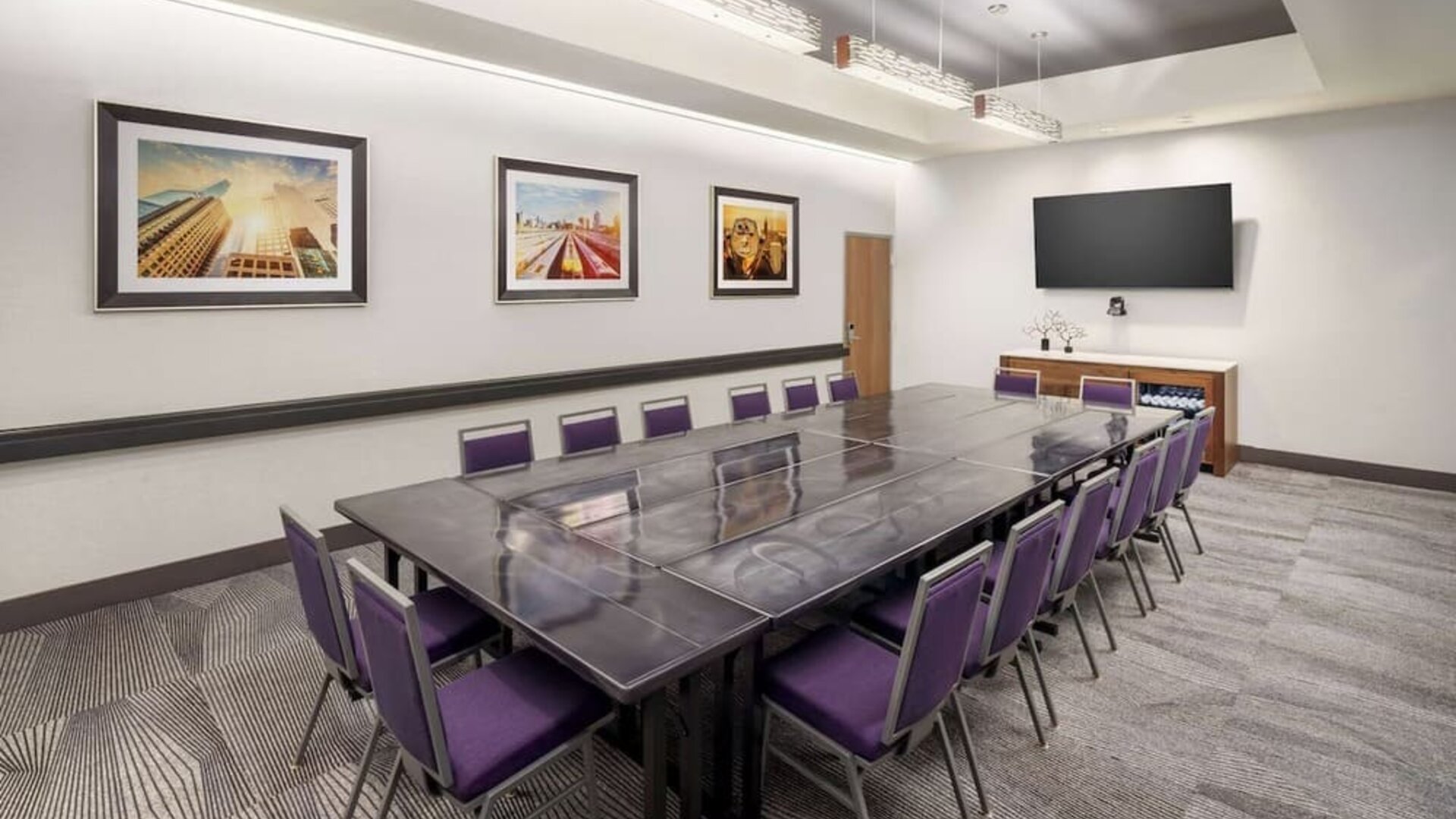 Professional meeting room at Hampton Inn Manhattan/Times Square Central