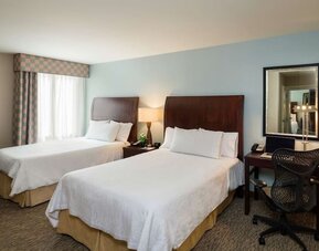 Standard day use twin room at Hilton Garden Inn New York/Tribeca.