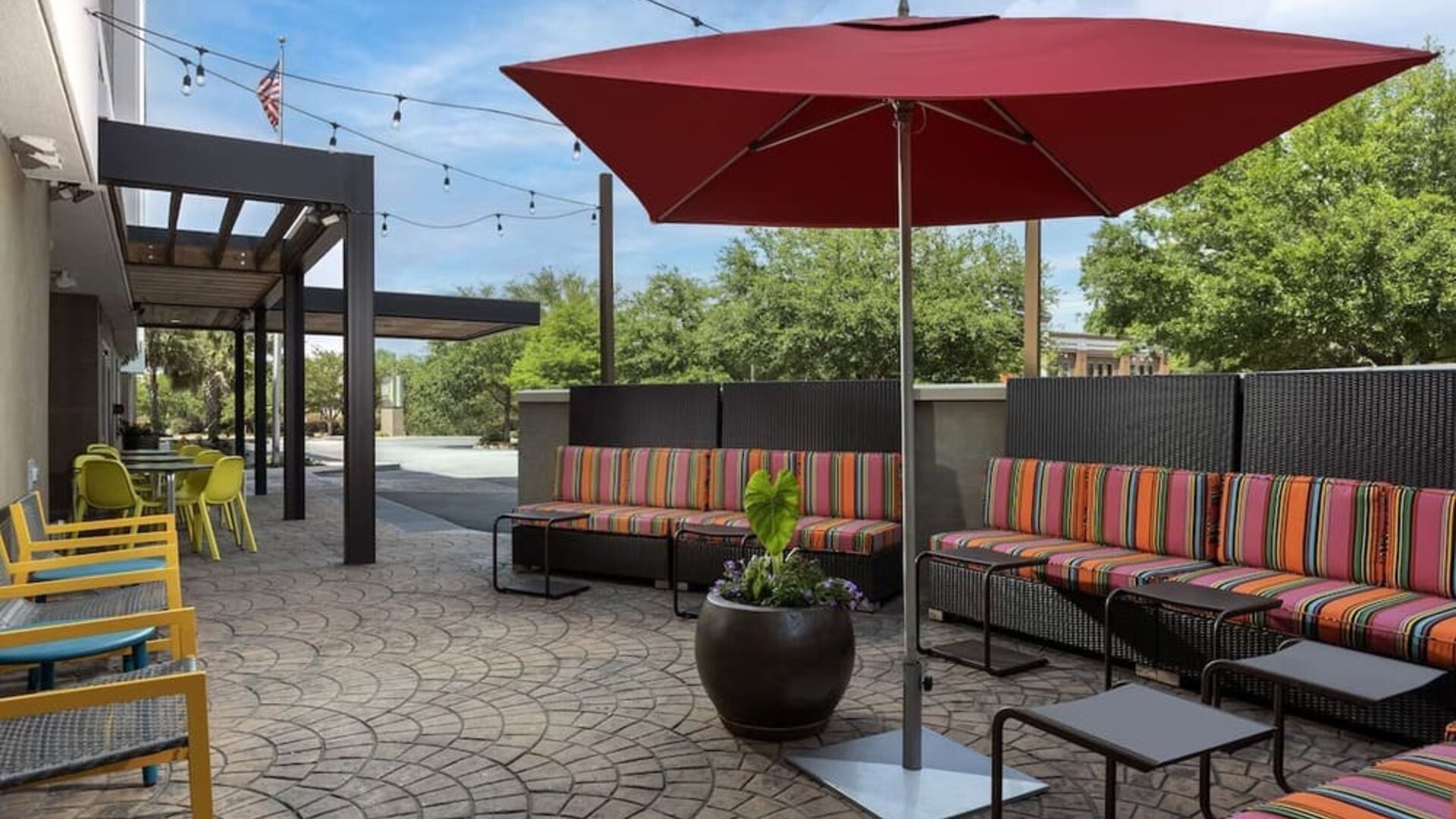 Outdoor lounge seating at Home2 Suites By Hilton Charleston Airport/Convention Center.