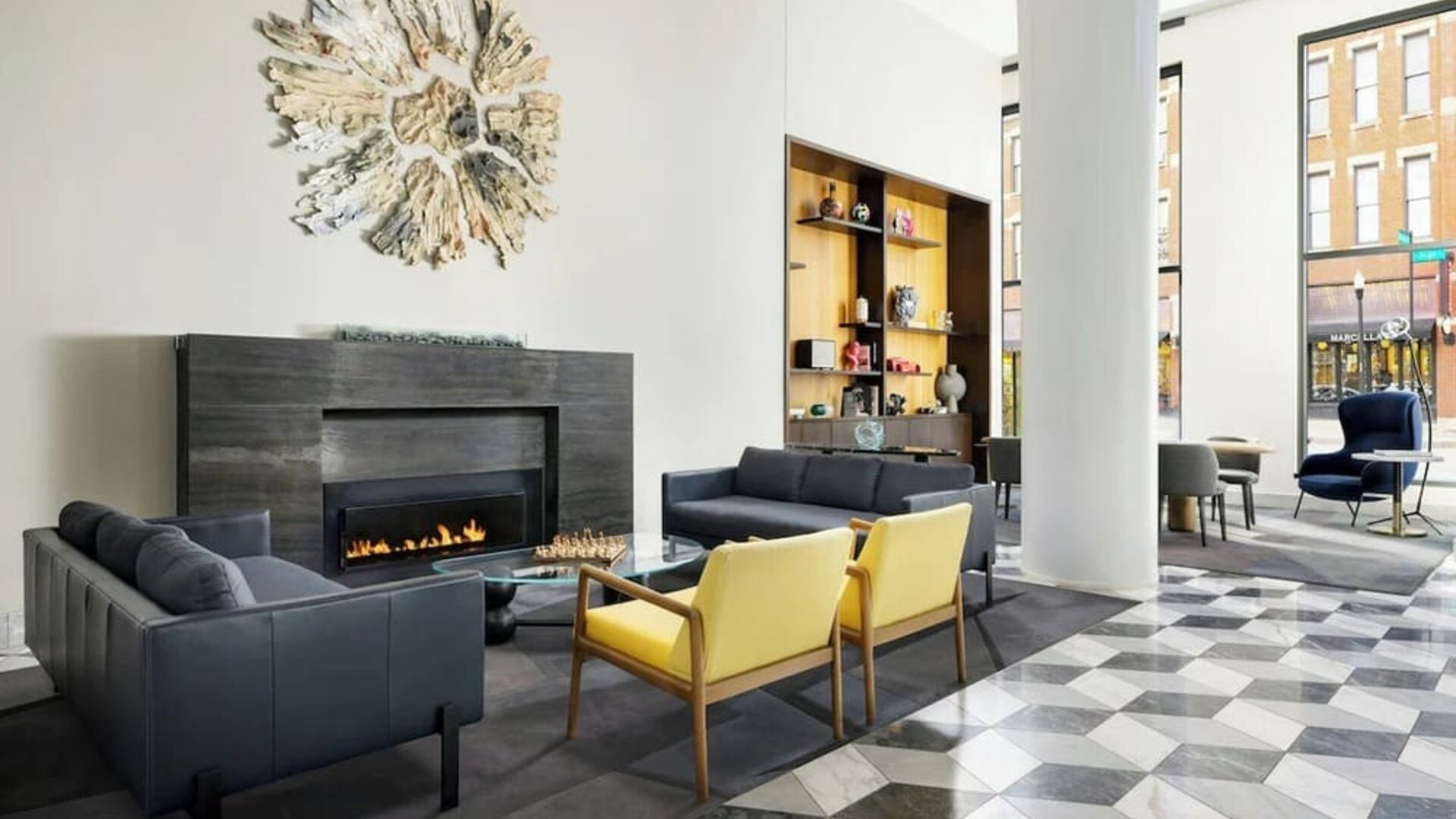 Lobby and coworking space with fire place at Le Méridien Columbus, The Joseph.