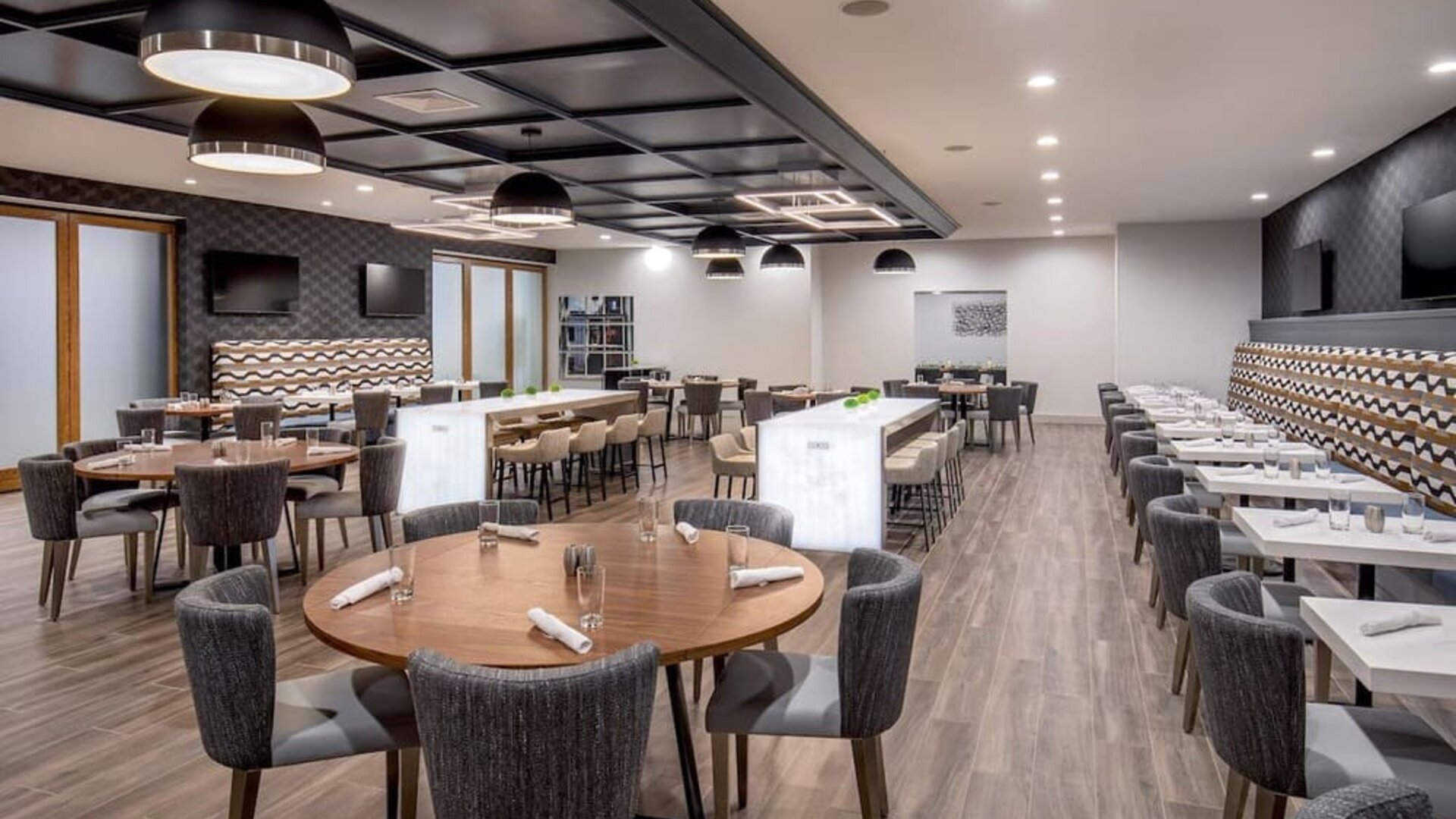 On-site restaurant at DoubleTree By Hilton Washington DC North/Gaithersburg.