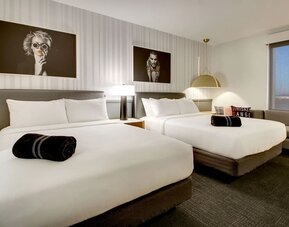 Day use twin room at The Rose Hotel Chicago O’Hare, Tapestry Collection By Hilton.