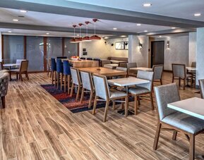 On-site restaurant at Hampton Inn Vallejo.