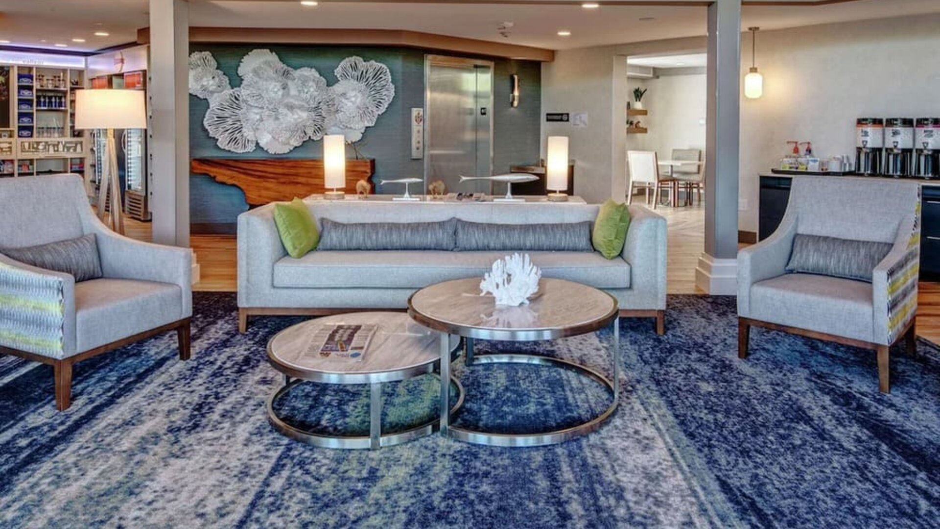 Hotel lobby at Hampton Inn Vallejo.