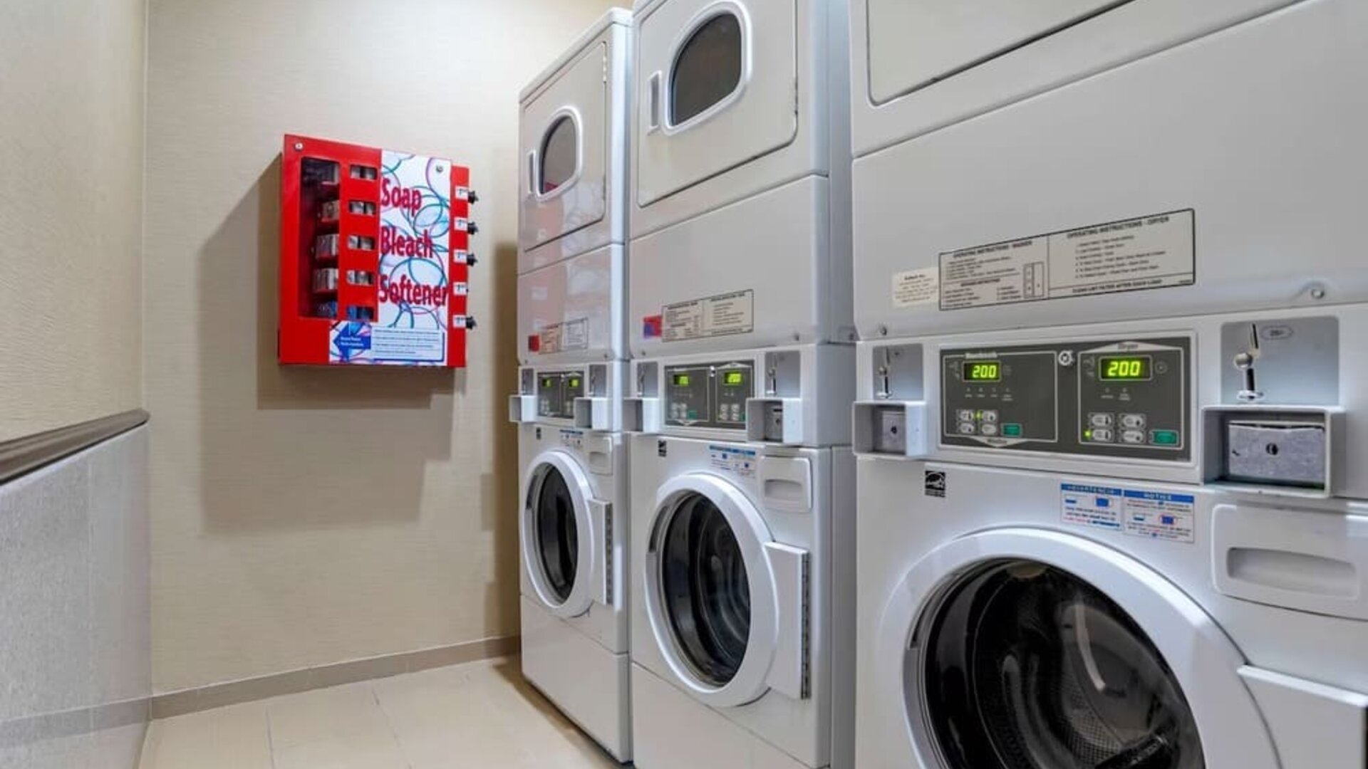 Laundry service is available for guests at 	Comfort Suites Alexandria, LA.
