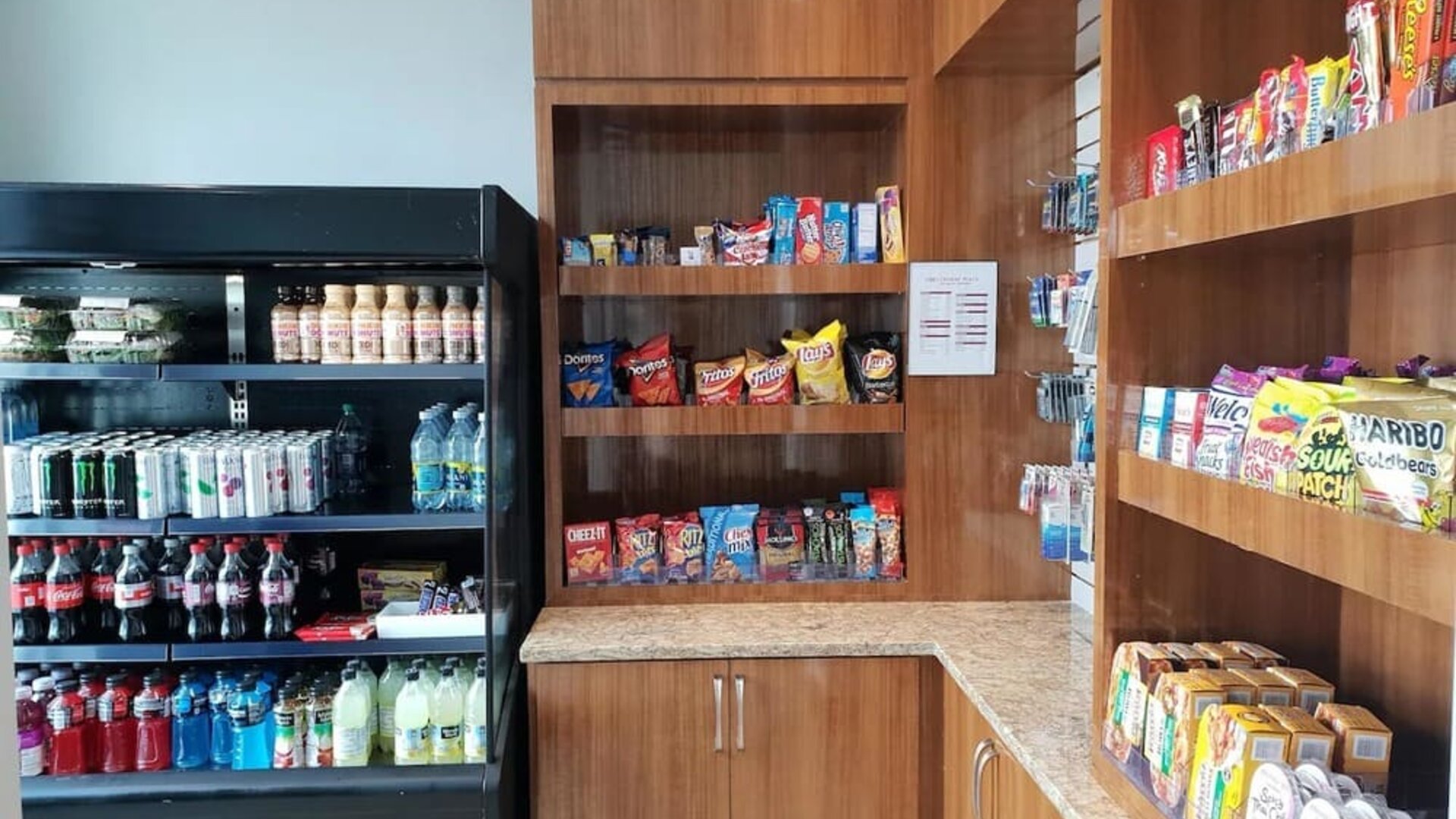 Convenience store at Crowne Plaza Chicago SW.