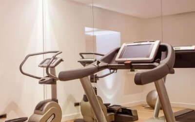 Fitness center at The Irish Inn Boutique Hotel.