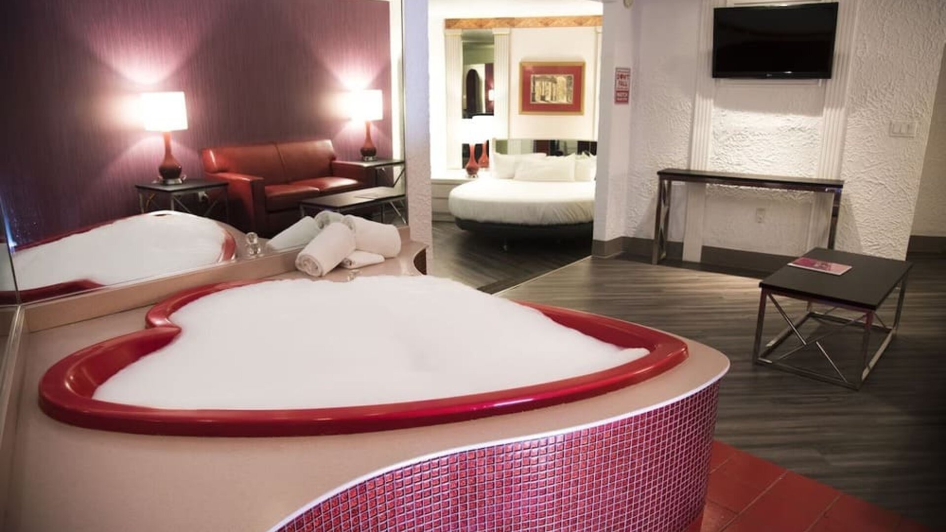 Romantic hot tub at Cove Haven Resort.