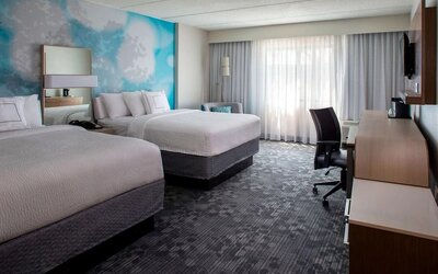 Day use twin room with work desk and big windows at Sonesta Select Atlanta Norcross I-85.