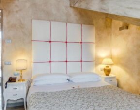 Hotel Antiche Figure