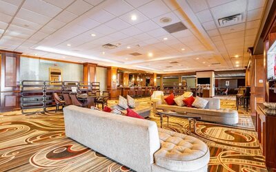 Lobby lounge area at Wyndham Omaha.