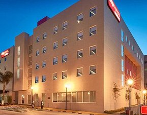 City Express Suites By Marriott Querétaro