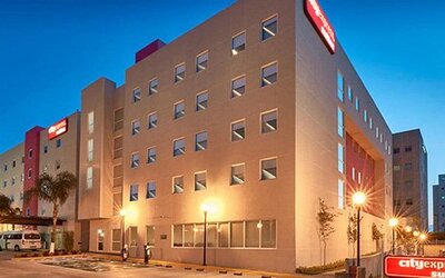 City Express Suites By Marriott Querétaro
