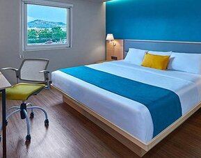 City Express Suites By Marriott Querétaro