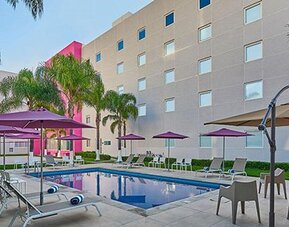 City Express Suites By Marriott Querétaro