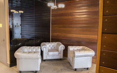 Lobby seating at Aura Hotel Brooklyn.