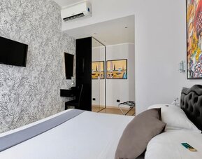 Day use room at Aiello Rooms.
