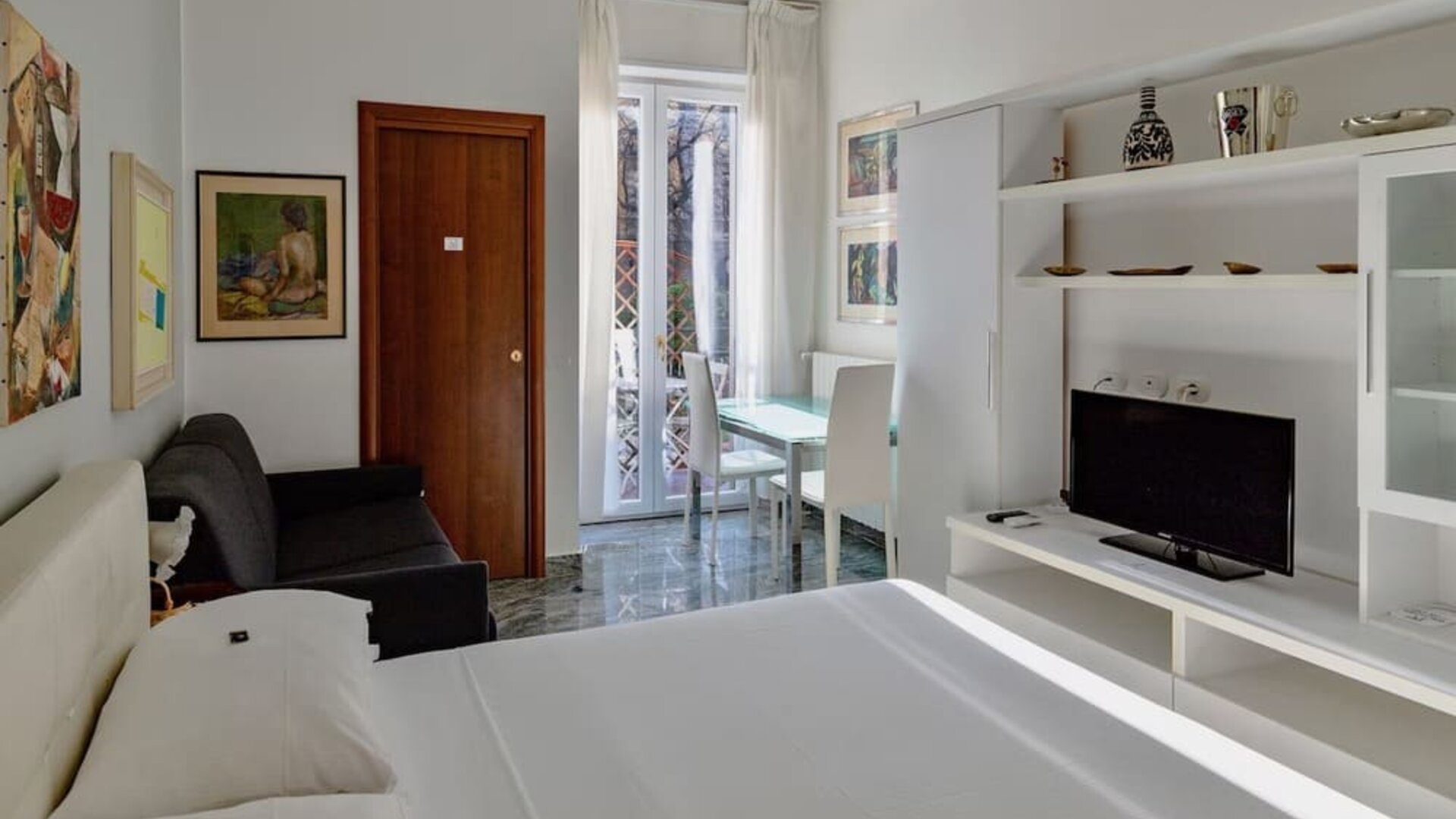 Day use room at Aiello Suites Executive.