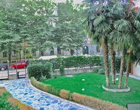 Garden at Aiello Suites Executive.