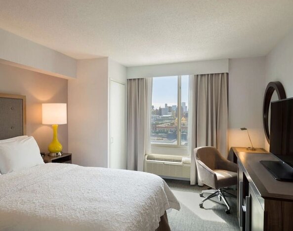 Day use room with workspace at Hampton Inn Manhattan Chelsea.