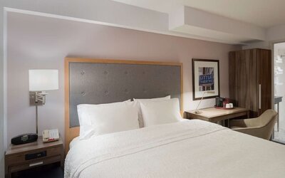 King bed at Hampton Inn Manhattan - Madison Square Garden.