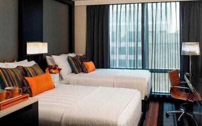 Day use twin room with work desk and private bathroom at Courtyard By Marriott New York Manhattan/Central Park.