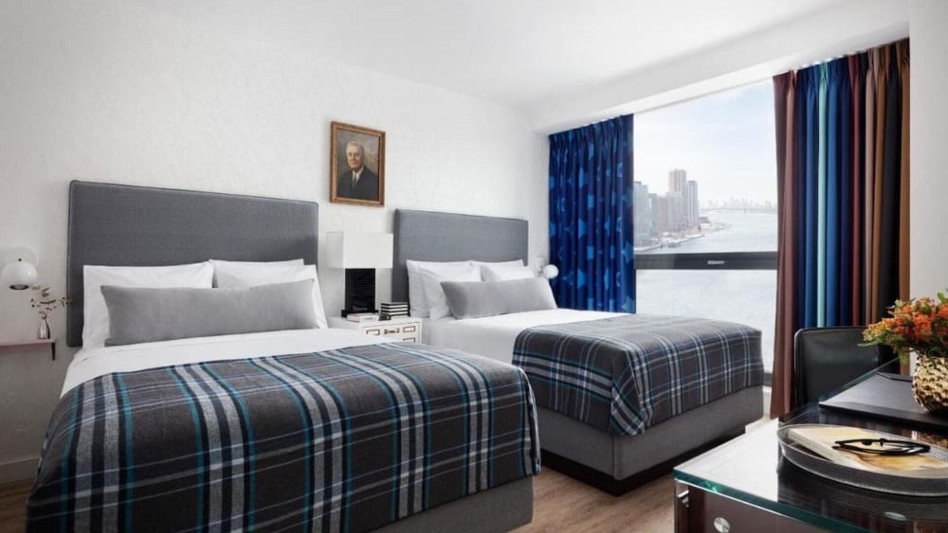 Day use twin room with work desk and private bathroom at Graduate New York.