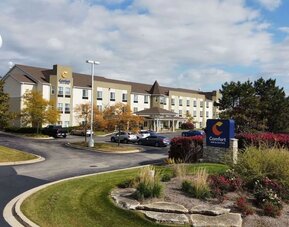 Hotel exterior at Comfort Inn & Suites Geneva - West Chicago.