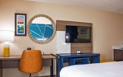 Day use room at Comfort Inn & Suites Geneva - West Chicago.