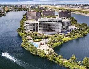 Aerial view of Hilton Miami Airport Blue Lagoon.