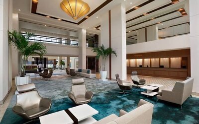 Lobby workspace, perfect for coworking at Hilton Miami Airport Blue Lagoon.