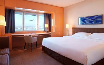 Day use room at Sheraton Paris Charles De Gaulle Airport Hotel.